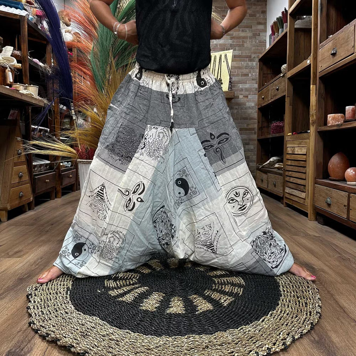 Hlače za Jogu i Festivale - Himalajski Print - Aladdin Stil - Siva