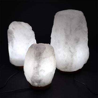 Lampa s Postoljem od Bijele Himalajske Soli - cca 8-10 kg